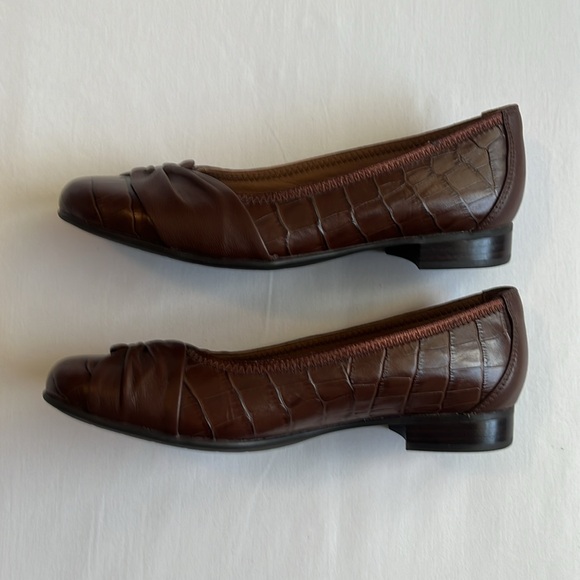 Clarks Women's Un Blush Wish Shoes Dark Tan Crocodile Size 6.5 - Picture 7 of 8